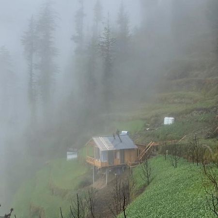 Cloudwalk Treehouse Villa Jibhi Buitenkant foto